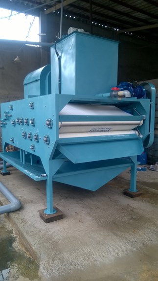 Máy ép băng tải Việt Nam