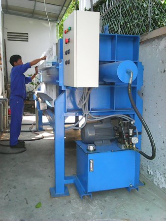 Sửa chữa máy ép bùn nước thải